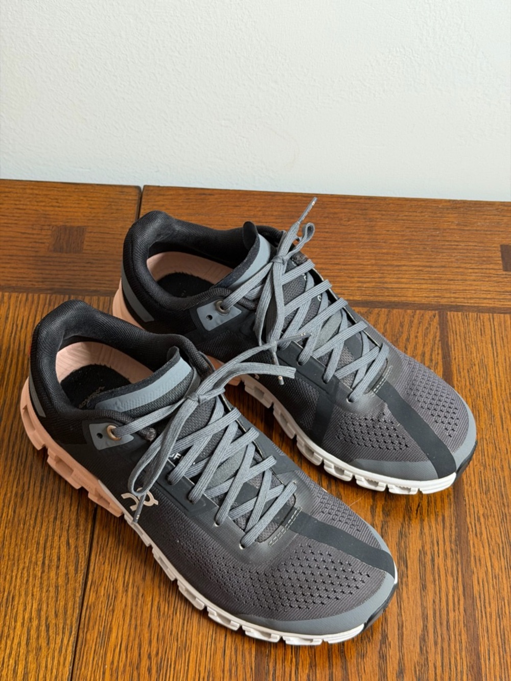 Men's Grey Athletic Running Shoes